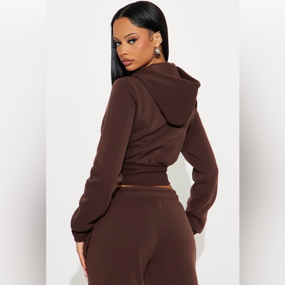 2 piece set - Picture 3 of 8